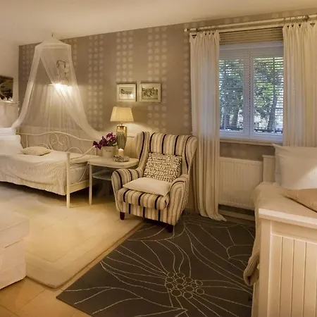 Апартаменты Fisher House *