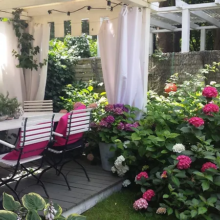 Fisher House Apartman *